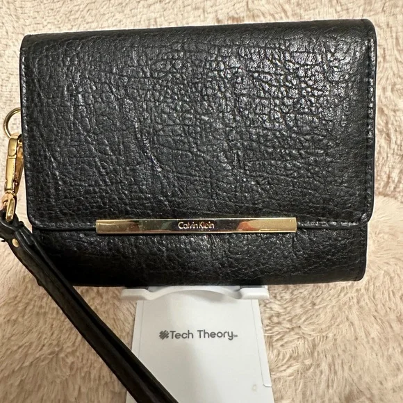 Calvin Klein Black Wallet with Gold Accent - Picture 11 of 11